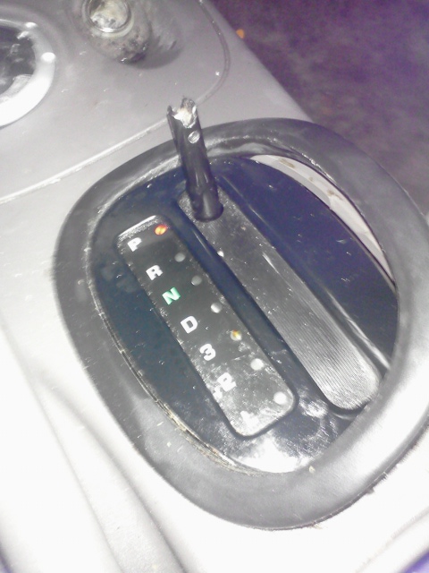Dodge Repair: 03 Stratus SXT: broken off shift lever knob, shift lever knob, park position
