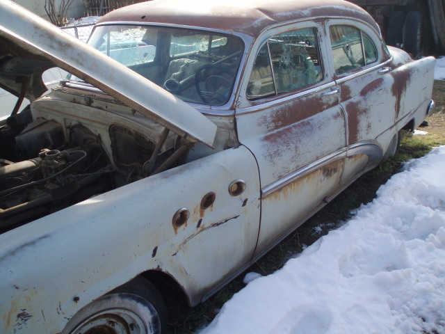 Classic/Antique Car Repair: Buick Eight Year?, nice cars, engine compartment