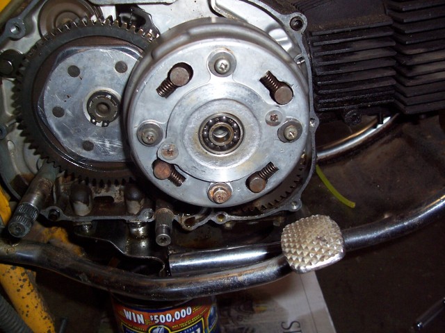 Motorcycle Repair: 1964 Honda CT200, screw head, thread pitch