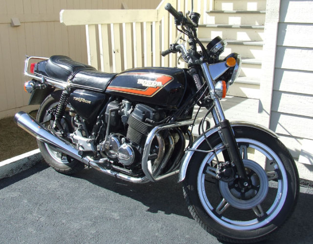 Motorcycle Repair: 1978 Honda 750FOUR Super Sport, oil tank, handy reference