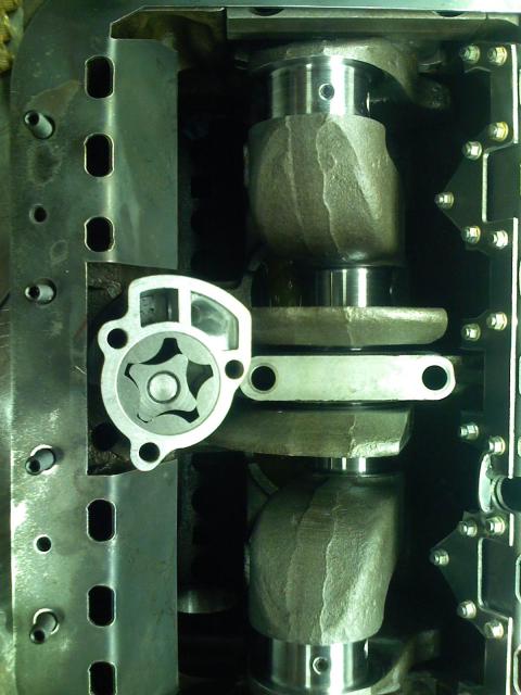 OIl pump orientation (no cap & pickup screen)