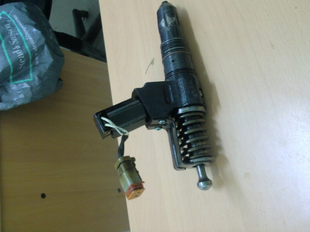 Truck Repair: Cummins Celect Injector, cummins n14, dangote