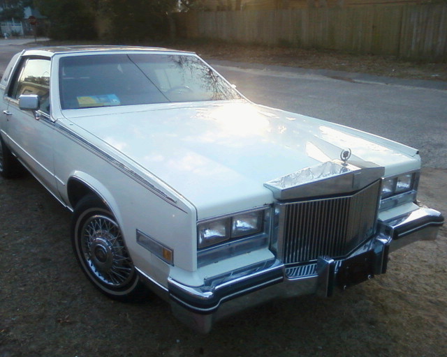 Vintage Cars: 1985 Cadillac, spare tire cover, cadillac eldorado