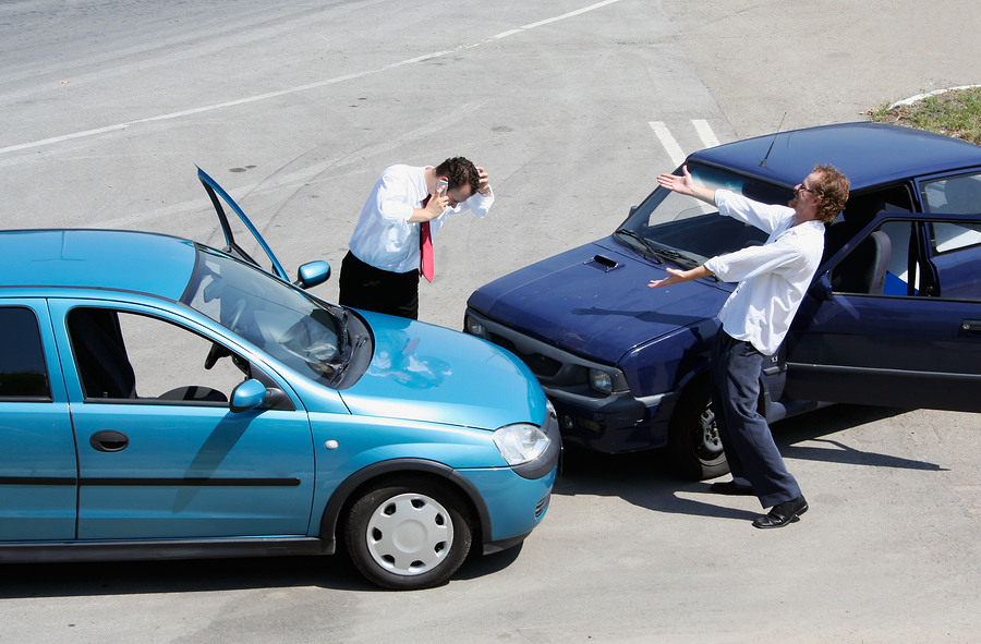 bigstock-Traffic-Accident-And-To-Driver-3129670