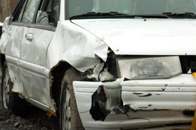 How to Buy Wrecked Cars From Insurance Companies
