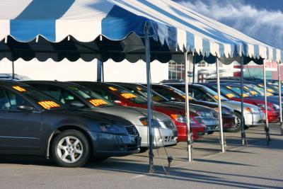 How to Find Wholesale Prices on Cars
