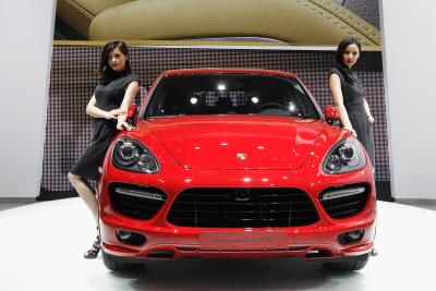 Top 10 Luxury 4 Wheel Drive Vehicles