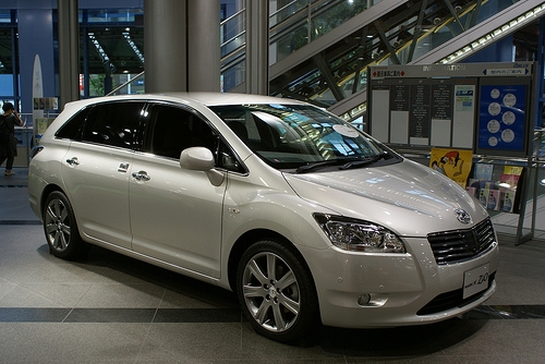 Toyota Mark X Vs. Honda Accord