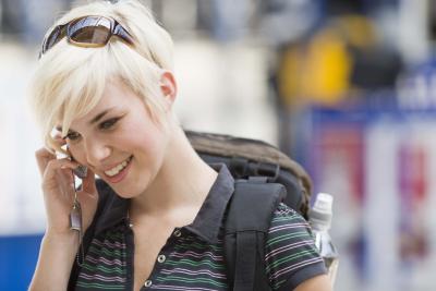 Accidents Caused by Cell Phone Use (with Pictures)
