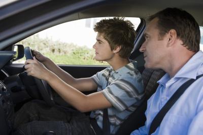 Car Driving Tips for Beginner (with Pictures)