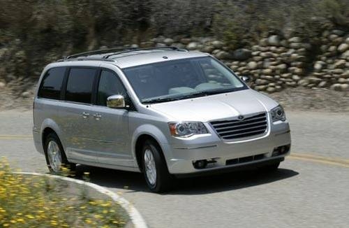 How to Improve Gas Mileage in a Chrysler 3.3L Van