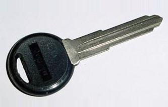 How to Operate the Locks on a Toyota Previa Van
