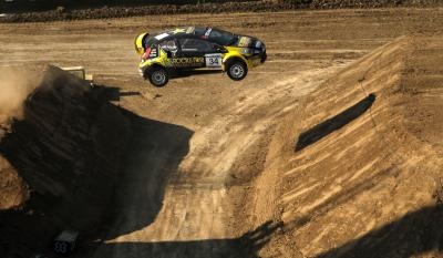 How to Drive On A Steep Hill