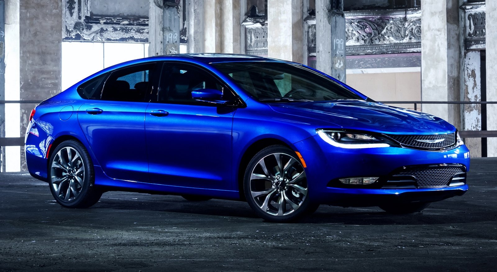 Chrysler 200