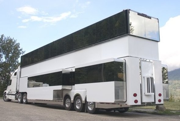 here-the-roof-and-sides-are-fully-extended