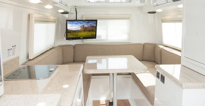 standard floor plan with king size bed