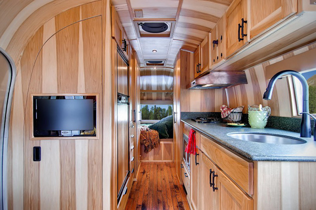 Custom-1954-Airstream-Flying-Cloud-Travel-Trailer-5