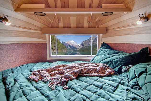 Custom-1954-Airstream-Flying-Cloud-Travel-Trailer-8