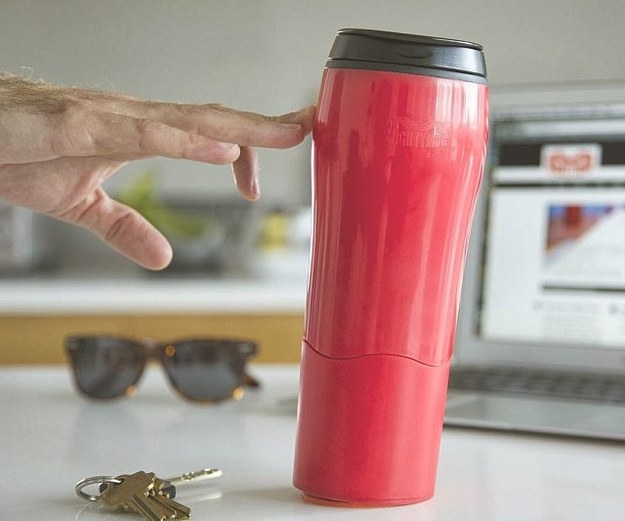 no spill travel mug
