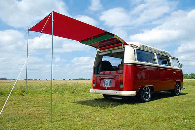 Tailgate sun shade