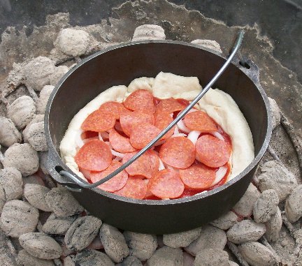 dutch oven pizza