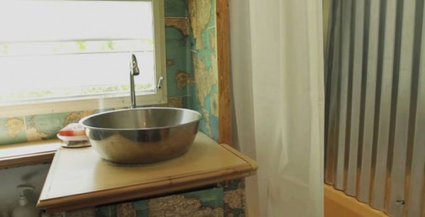 mixing bowl sink