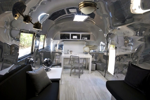 luxelounge-airstream-glibetrotter