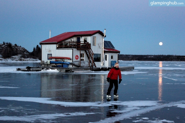 yellowknife-bay-floating-bb10-2