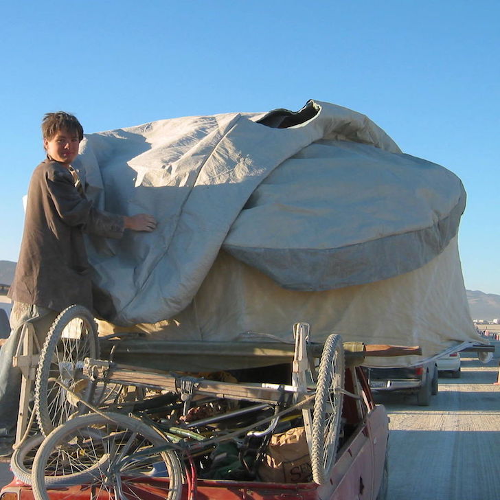 yurt-on-the-road-into-burning-man1
