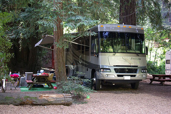 Riverside_Campground_and_Cabins_RV_Campsite-01md
