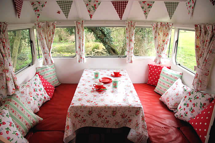 Camper-on-wheels