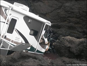 rv-stuck-on-side-of-mountain