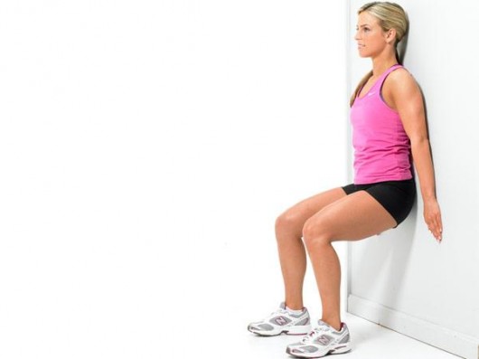Bodyweight-Wall-Squat