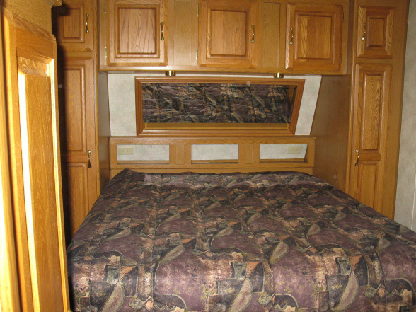 modern-rv-bedroom-before-photo