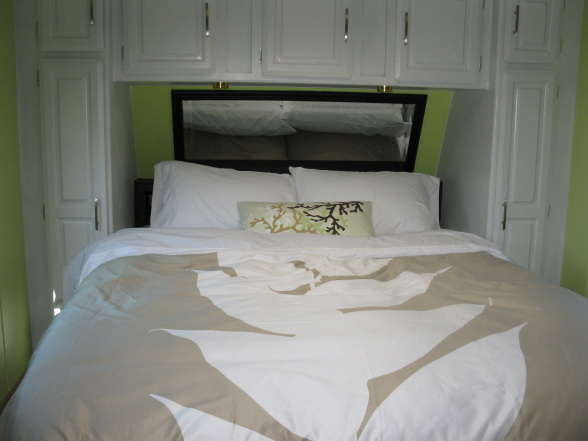 modern-rv-bedrooom-decor-ideas