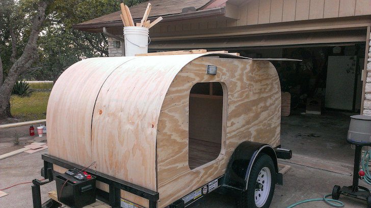 It-wasnt-easy-curving-the-thin-sheets-of-plywood-to-fit-flush