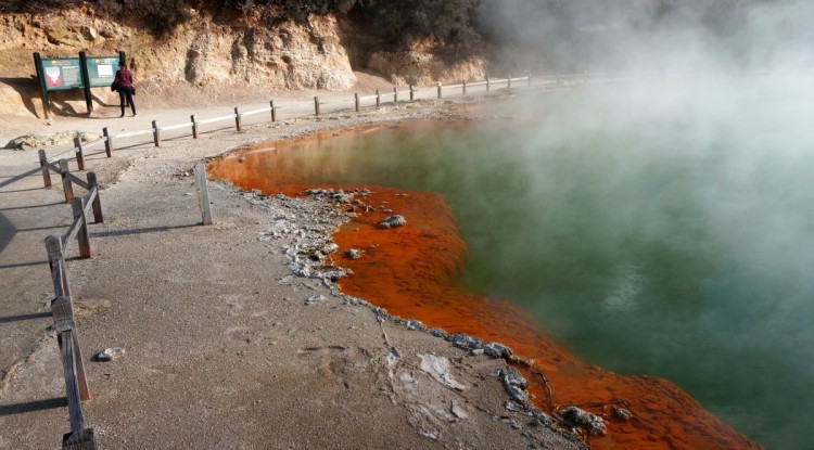 Wai-O-Tapu Thermal Pools