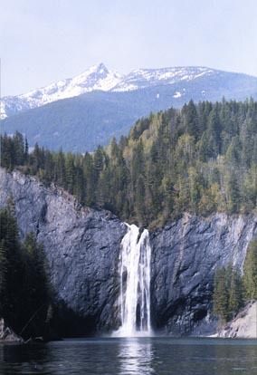PeeWee_Falls_at_Metaline_m