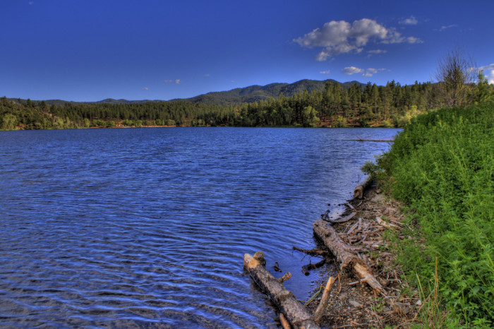 3600082874_b32f0eeaea_b-700x466