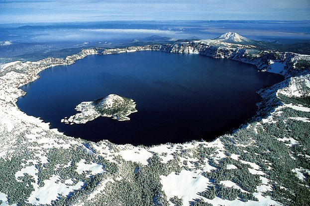 Crater_lake_oregon
