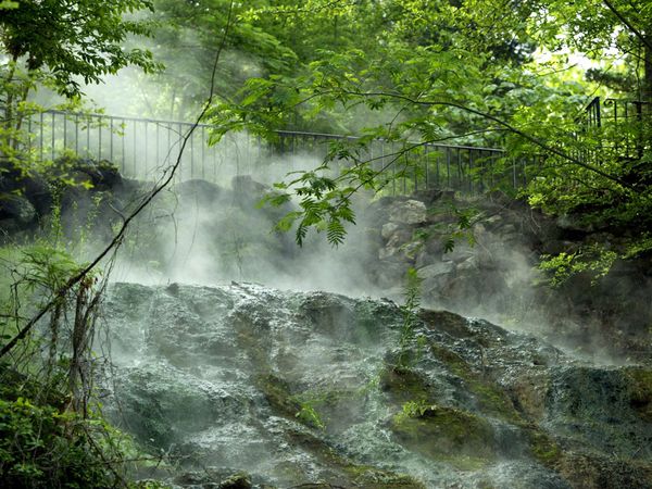 amearrdr60041-hot-springs_4151_600x450