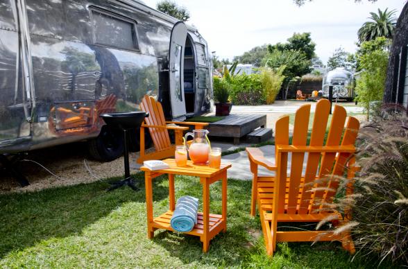Bustle_Autocamp