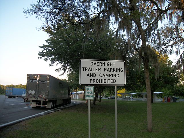 NB_I-75_Rest_Area;_Overnight_Parking_and_Camping_Prohibited