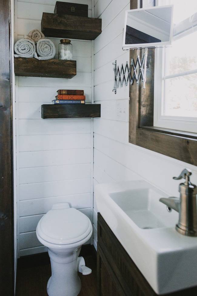 tiny home mobile living