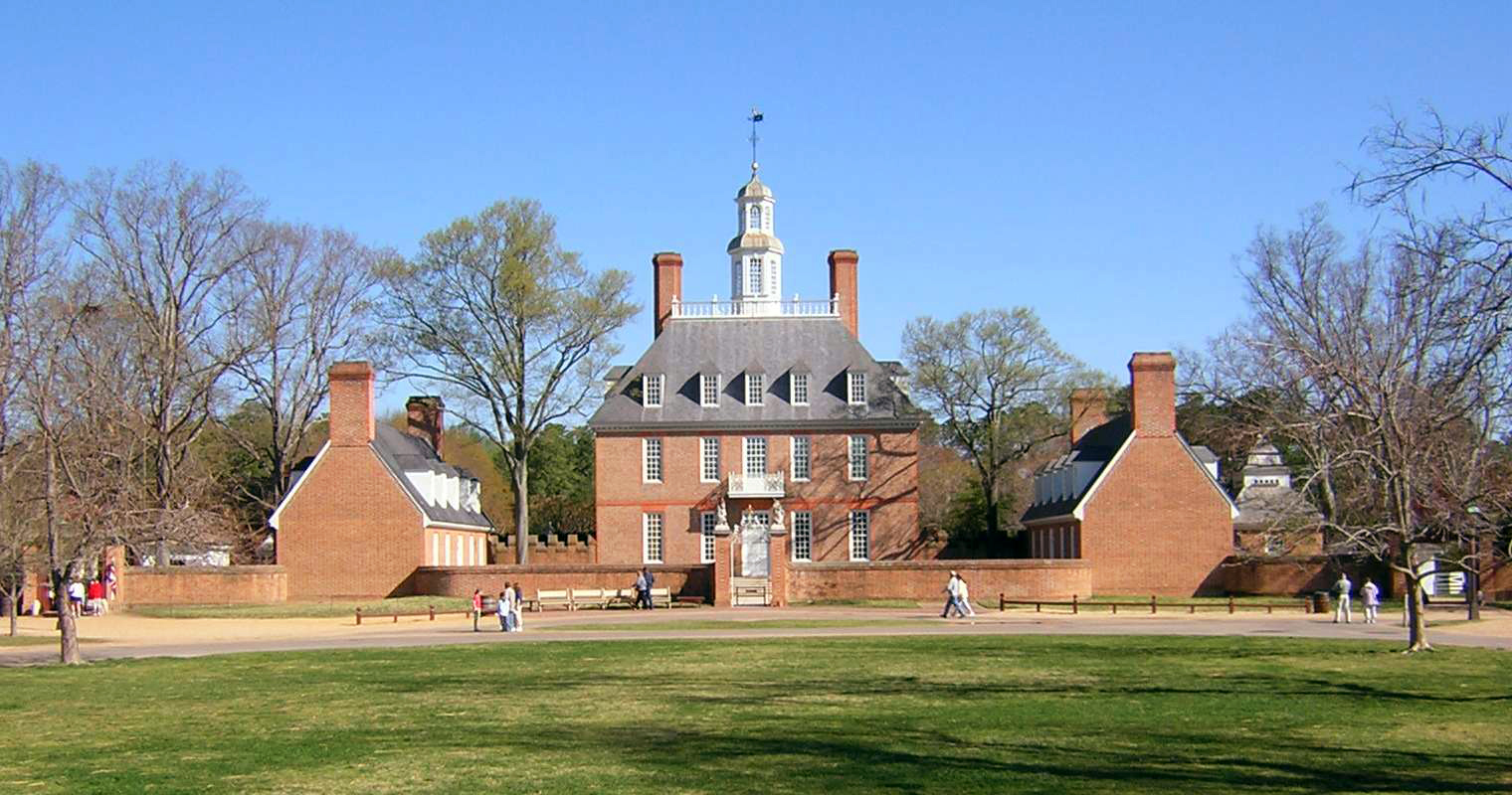 Colonial_Williamsburg_Governors_Palace_Front