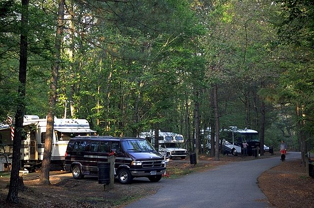 640px-Campers_on_Chicot_State_Park