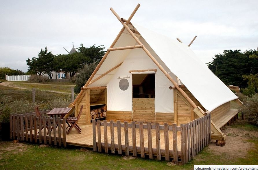 camping house built with wood and canvas