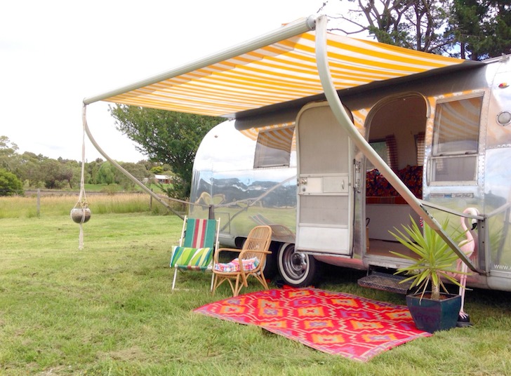 You-can-stay-right-on-the-beach-in-this-vintage-Airstream