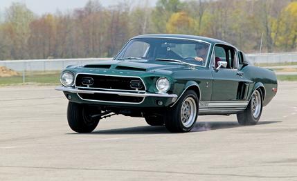 1968 Ford Mustang Shelby GT500KR vs. 1968 Chevrolet Corvette 427