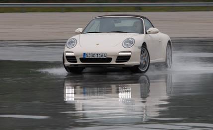 2009 Porsche 911 Carrera 4 / 4S